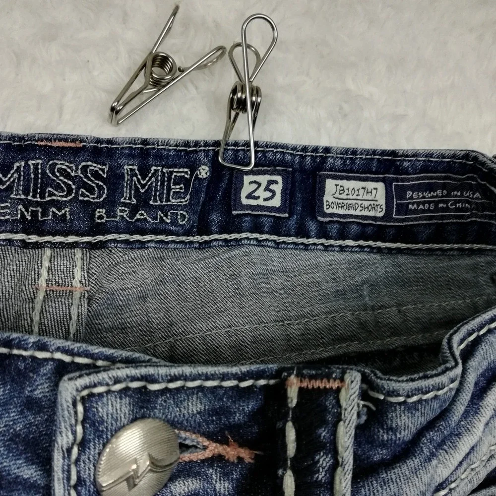 Miss Me Womens Shorts Boyfriend Blue Denim Flap Pocket Stone Wash 25
